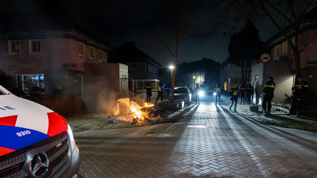 Tien aanhoudingen bij nieuwe onrust in Amsterdamse wijk Floradorp