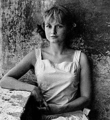 Welingelichte Kringen - Nieuws van overal: minder lezen, meer weten