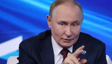 Poetin voert ingrijpende wetswijzigingen door op het gebied van internationale betrekkingen, justitie en economie