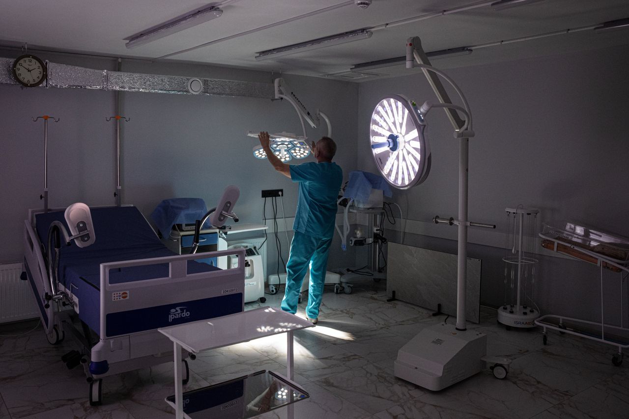 Hoofd verloskunde Petro Marenkovsky in de kraamkliniek.