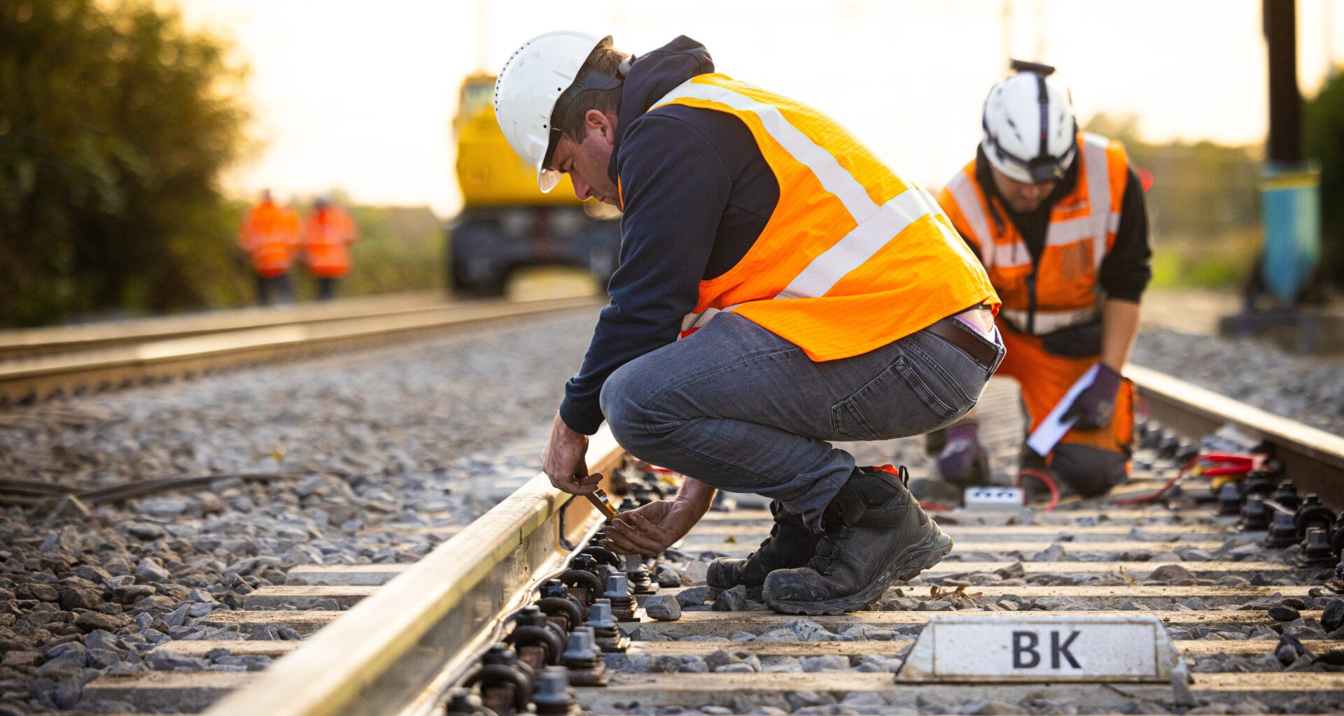 ProRail moet noodgedwongen beknibbelen op noodzakelijke spoorvernieuwing – project in Haarlem geschrapt