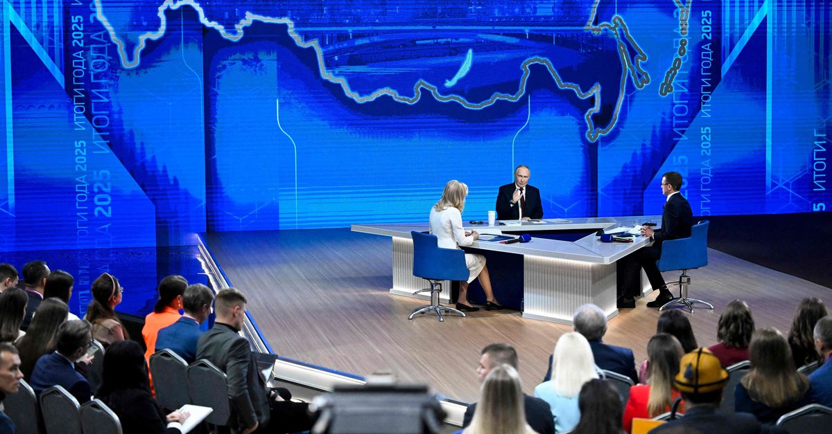 Compromisloos en zelfverzekerd sluit Poetin het jaar af, maar Rusland leeft op een ‘geleende toekomst’