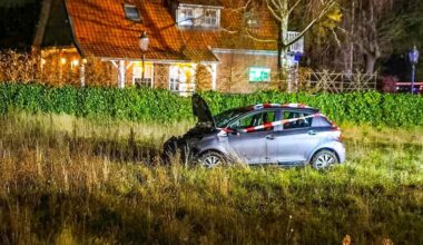 Auto rijdt in op publiek bij evenement in Nunspeet, zeker negen gewonden