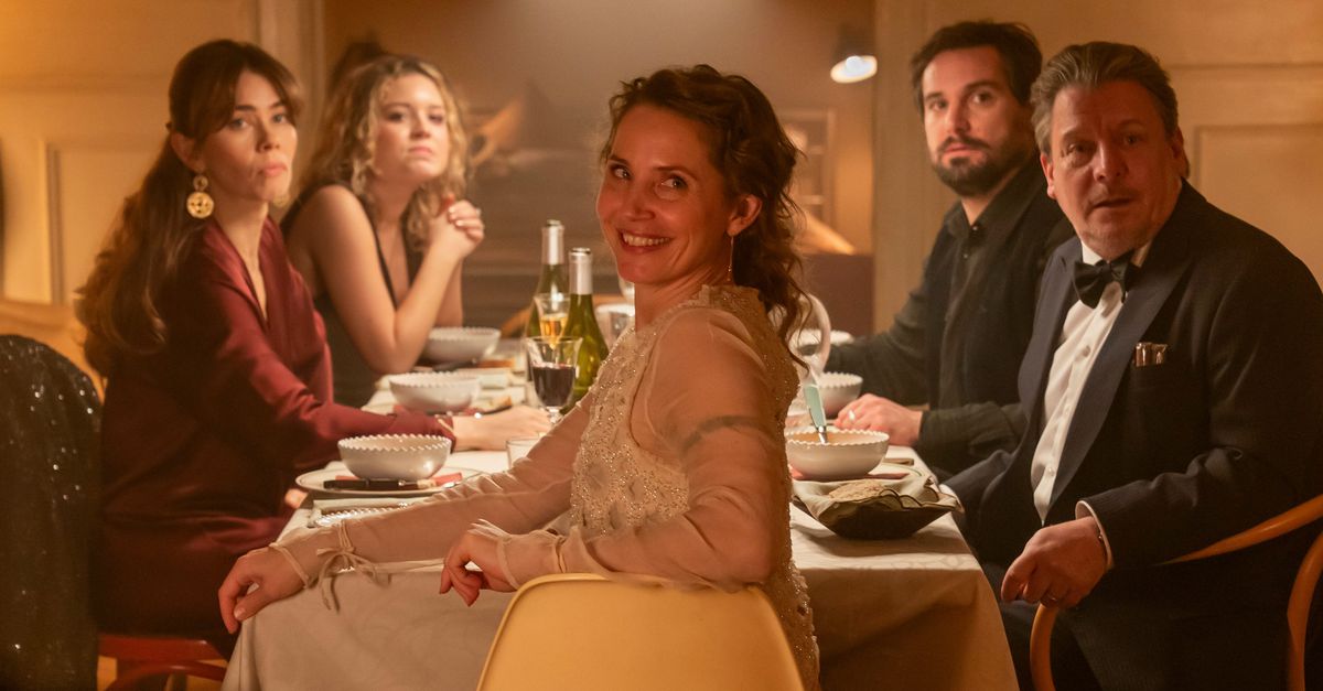 Recensie: Deense film 'To New Beginnings' toont spanningen tijdens Oud & Nieuw