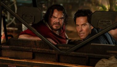 In 'Anaconda' raken acteurs verstrikt in hun eigen metahorrorkomdie over een wurgslang