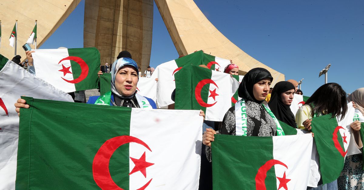 Algerije stelt Franse kolonisatie strafbaar en gaat er alles aan doen om excuses te krijgen