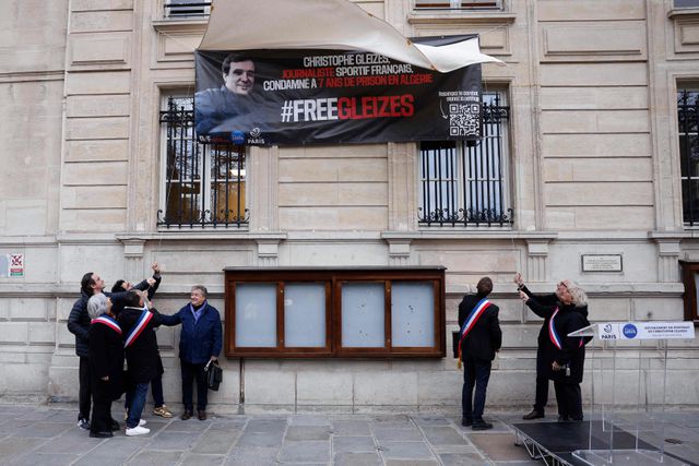 In Parijs werd eerder deze maand gedemonstreerd voor de vrijlating van de Franse journalist Christophe Gleizes, die in Algerije in de gevangenis zit vanwege vermeend terrorisme.
