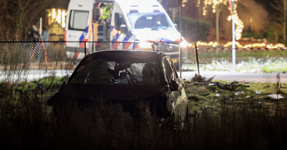 Zwaargewond slachtoffer auto-ongeluk Lichtjestour Nunspeet overleden in ziekenhuis