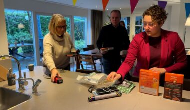 Als bij -10 graden de stroom uitvalt, kruipt deze buurt bij elkaar - RTV Utrecht