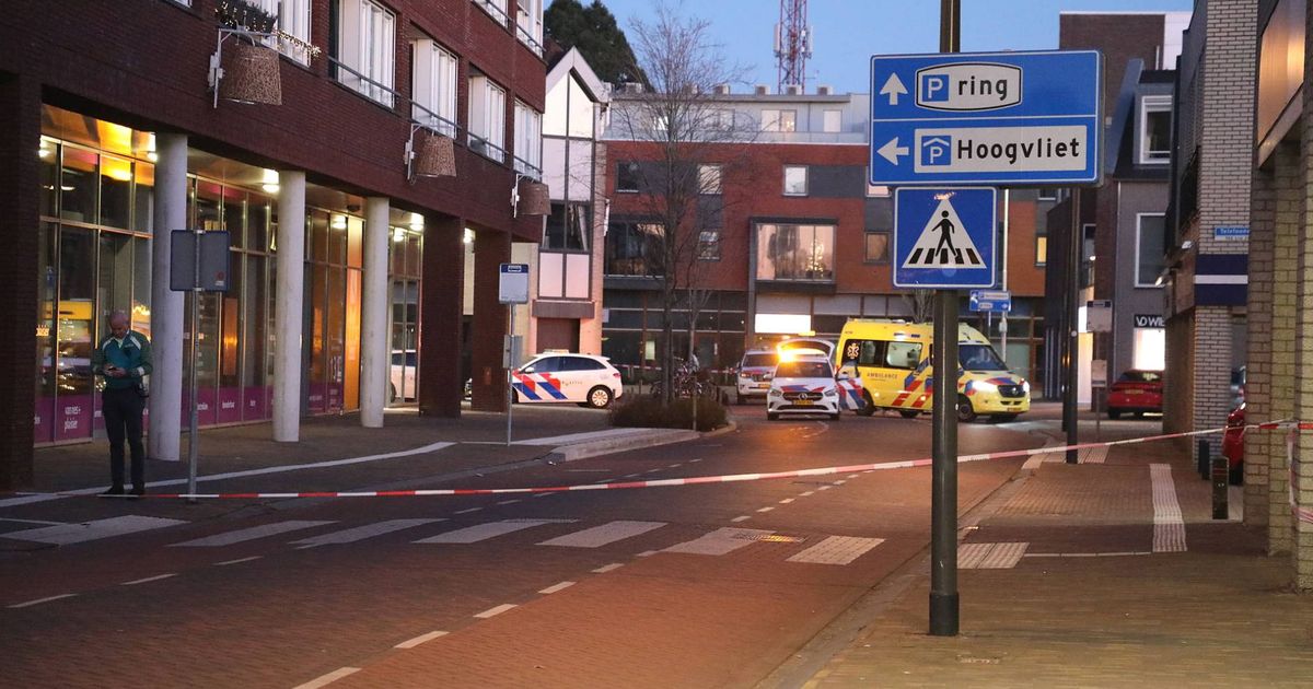 Man (64) aangehouden voor inrijden op groep mensen in Ede - Omroep Gelderland