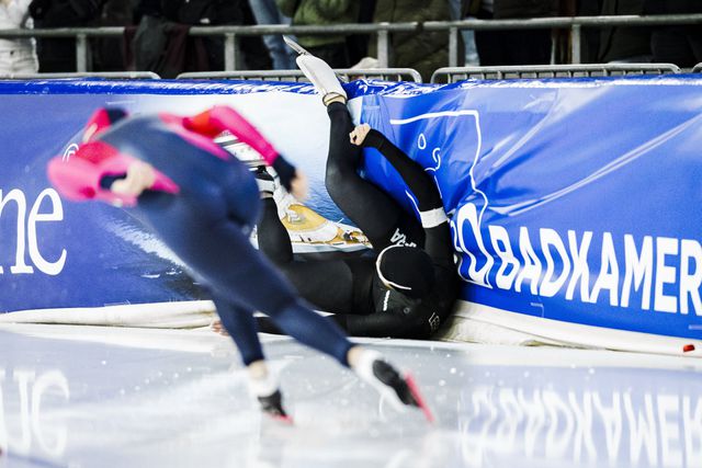 De val van Leerdam tijdens de 1.000 meter.