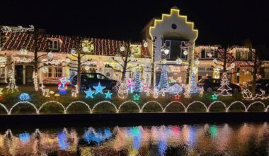 Doodlopende straat in Leerdam behangen met lichtjes: 'Oh gaaf, dat wil ik echt hebben'