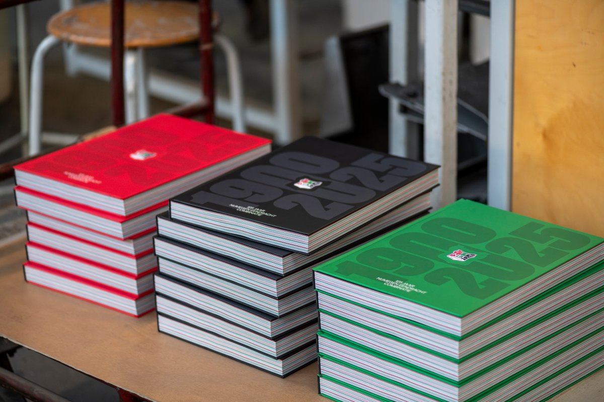 Laatste jubileumboeken vanaf vrijdag 12 december verkrijgbaar in de N.E.C. Fanshop