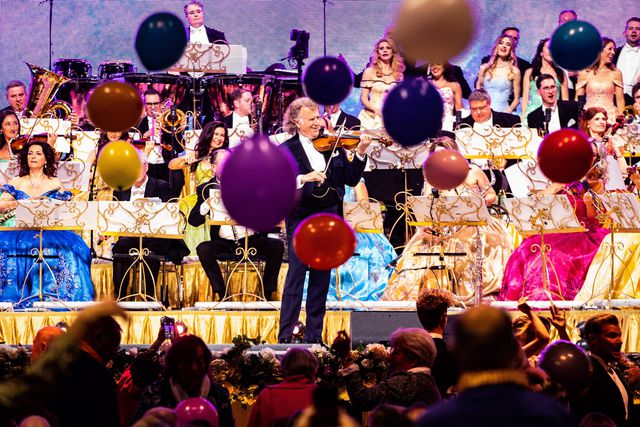 Violist en orkestleider Andre Rieu tijdens een nieuwjaarsconcert in de Ziggo Dome. 