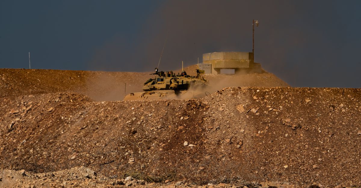 Hoe Israël zijn ’tijdelijke’ militaire bases in Zuid-Libanon uitbreidt en versterkt