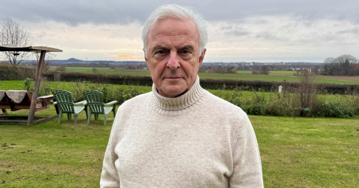 Huub Stapel na 37 jaar weer te zien in Amsterdamned-film: 'Mijn overleden moeder zit erin door AI'