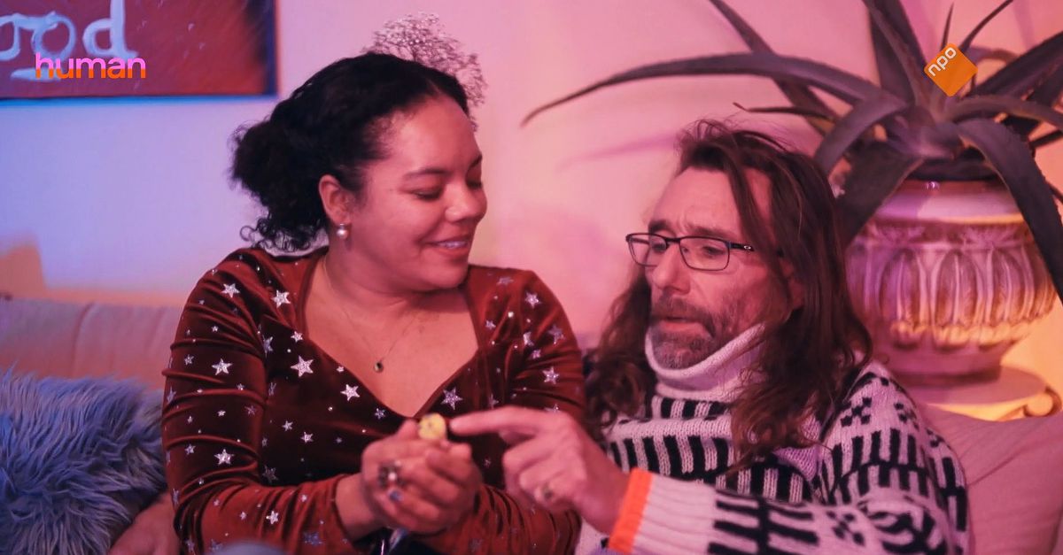 Tv-recensie | Dennis vond de liefde toen Swindey zijn dierenwinkel binnenwandelde