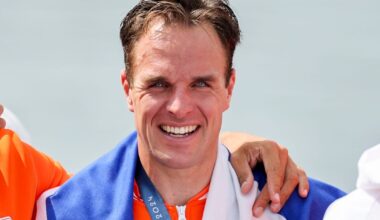 Holland Acht met Van der Bij en Salverda is Sportploeg van het jaar | Van der Veen verlaat Cambuur in januari voor RKC Waalwijk