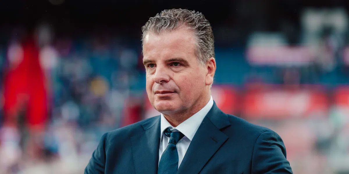 'Van Persie blijft bij Feyenoord door vakantie Te Kloese'