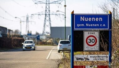 Nuenen stuurt per ongeluk adressen ruim duizend bezwaarmakers azc naar anderen - De Telegraaf