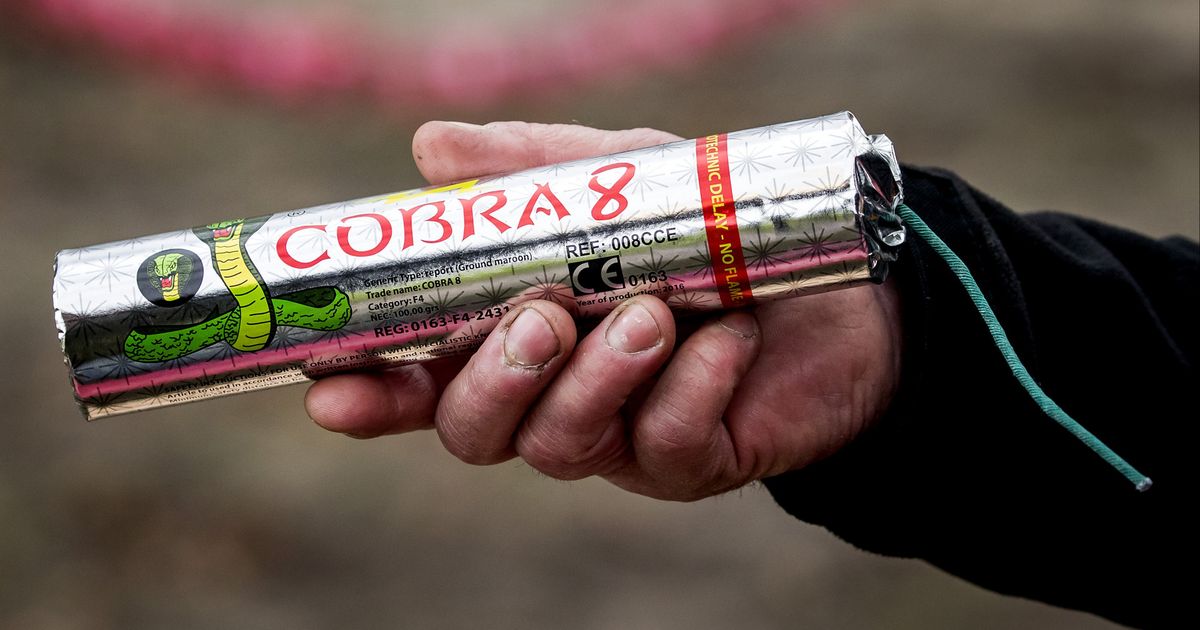 Zwaar vuurwerk op zolder en 150 cobra's in auto: 'Was u zich bewust van het gevaar'?