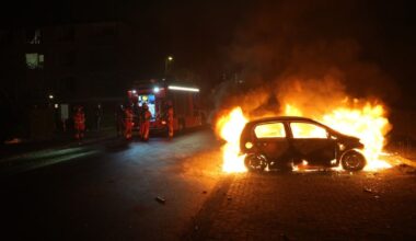 112-nieuws: Mobiele Eenheid ingezet bij brand in Hoogkerk • Auto volledig uitgebrand in Stad