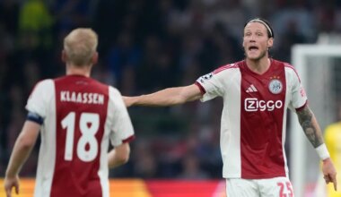 Klaassen en Weghorst darten met Smith en Price