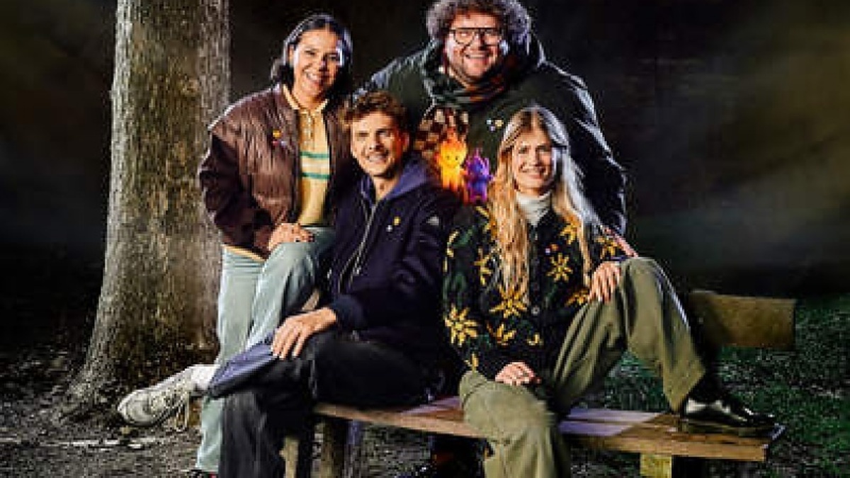 Dries Lenaerts, Eva De Roo, Manu Van Acker en Kawtar Ehlalouch presenteren De Warmste Week