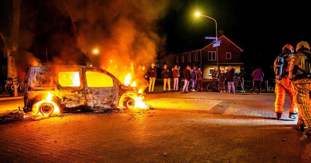 Vier mogelijke brandstichters van de weg gehaald bij Smilde: jerrycans vol brandstof