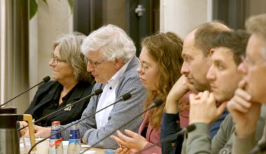 Lokale politici tijdens een training van John Bijl