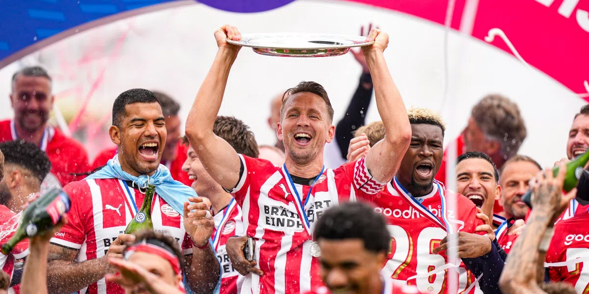Bas Roorda over rol van moeder tijdens PSV-kampioenschap