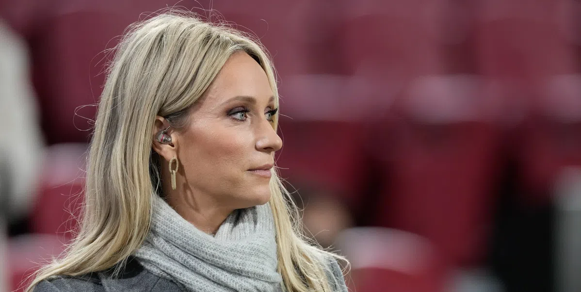 Beveiliger betrapt Hélène Hendriks in onderbroek in camper