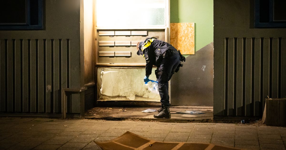 Explosie bij flat die al eerder doelwit van aanslagen was - Rijnmond