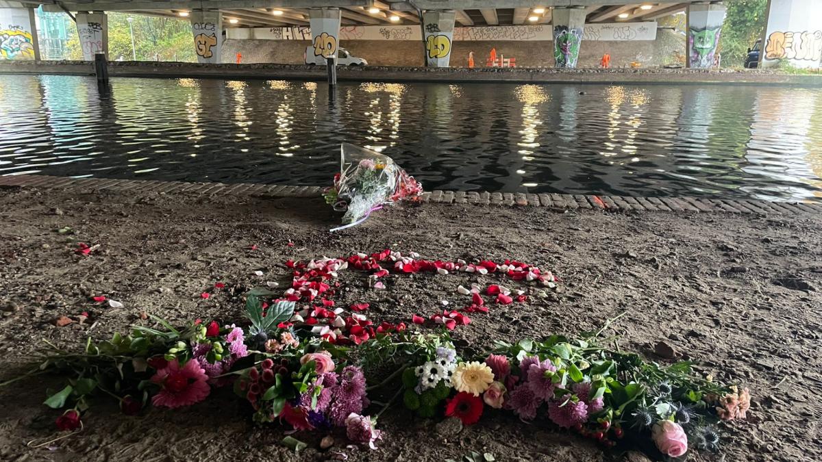 Kleding en make-up gevonden bij verblijfplaats van in Westlandgracht dood aangetroffen Rajae (38)