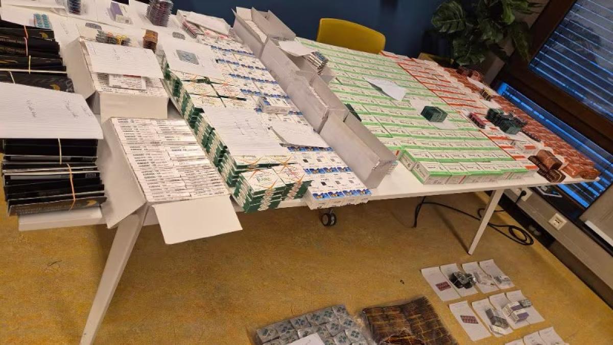 Tienduizenden erectiepillen in beslag genomen na klachten Amsterdamse klanten