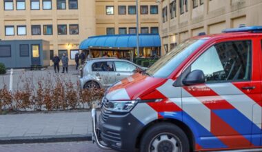 Azc in Zuidoost kort ontruimd vanwege brand in woonvertrek