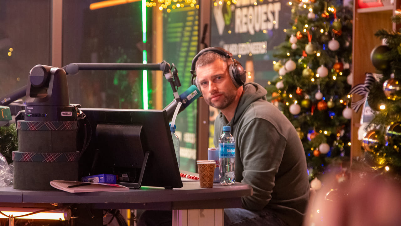 DJ Barend vanuit Glazen Huis: 'We gaan hele mooie geschiedenis schrijven hier in Den Bosch' - DTV Nieuws