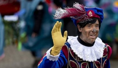 Doodsbedreigingen aan adres van Hoofdpiet - De Telegraaf