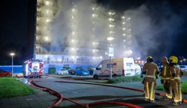 Zeer grote brand in flat Heemskerk, 61 bewoners geëvacueerd