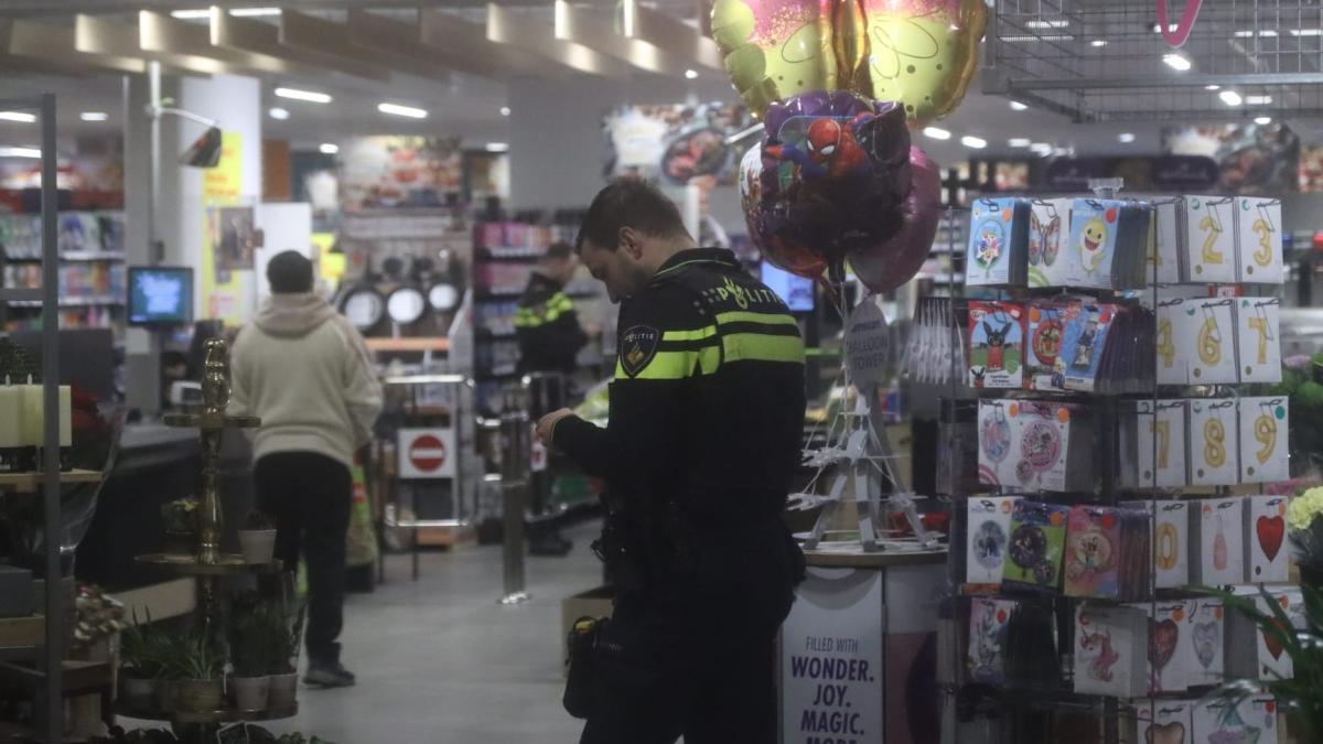 Gewapende man probeert supermarkt in Beverwijk te overvallen - NH Nieuws