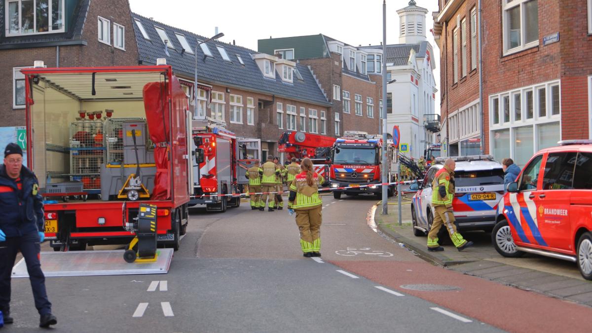 Brand in pand in Zaandam, één persoon naar het ziekenhuis