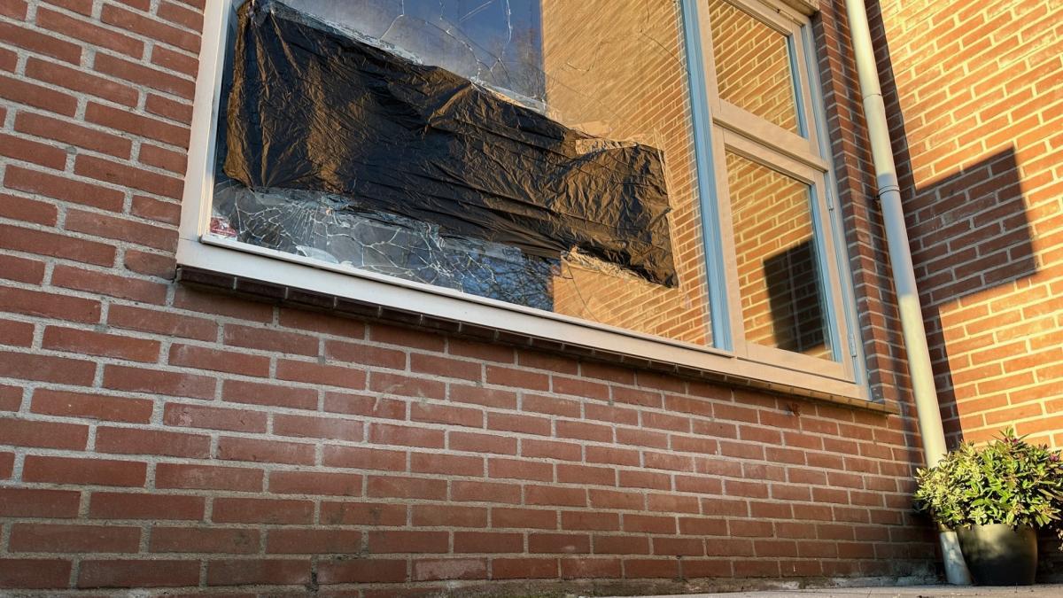 Explosie in Hoornse wijk verziekt feestdagen bewoonster: "Ik wil hier weg"