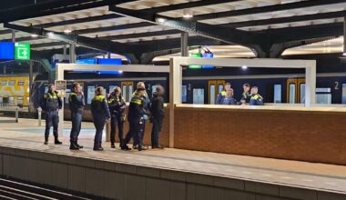 112-nieuws: Aanhouding op Hoofdstation Groningen • Auto brandt uit op A28, file voorbij