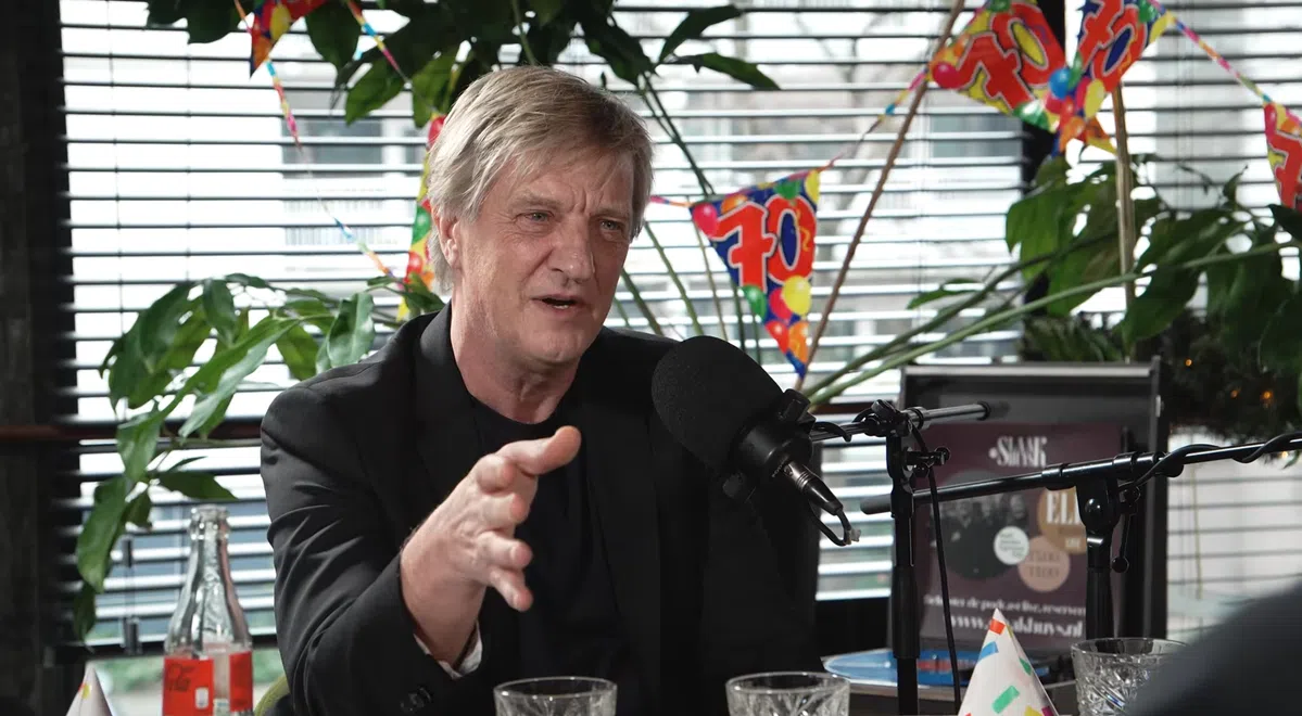 Kieft ziet 'leuke jonge speler' bij Ajax: 'Kan zien dat hij goed kan voetballen'