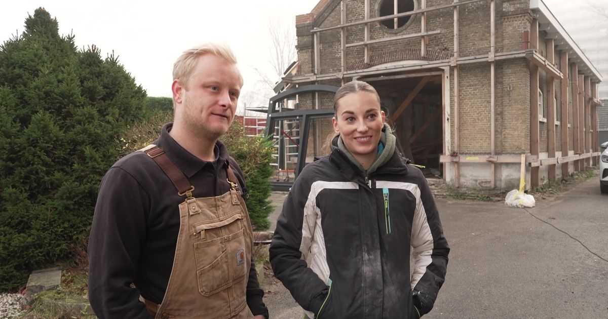 Ties en Shaya knappen historisch koetshuis zelf op: 'Het is af en toe wel een relatietest'