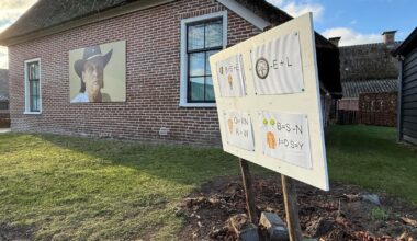 Levensgroot houten standbeeld Harry Muskee in Grolloo verdwenen, 'dieven' laten rebus achter