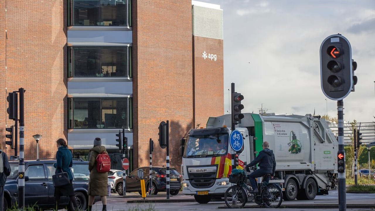 Ingrijpende reorganisatie bij APG, duizend banen weg - Het Financieele Dagblad