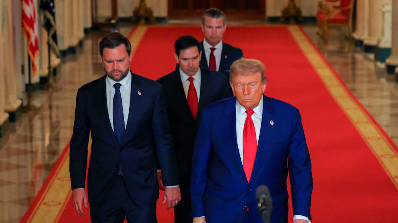 Amerika lijkt nu ook aan te koersen op ‘regime change’ in Europa - Het Financieele Dagblad