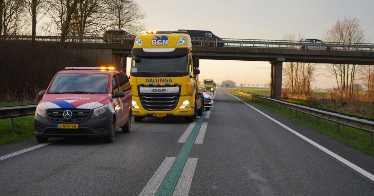 112-nieuws: Man (59) uit Groningen overleden bij ongeval op N46 • Fietser van de snelweg gehaald bij Tolbert