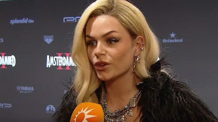 Davina Michelle vindt deelname Eurovisiesongfestival 'hele ingewikkelde situatie': 'Moet verrassing blijven' - RTL.nl